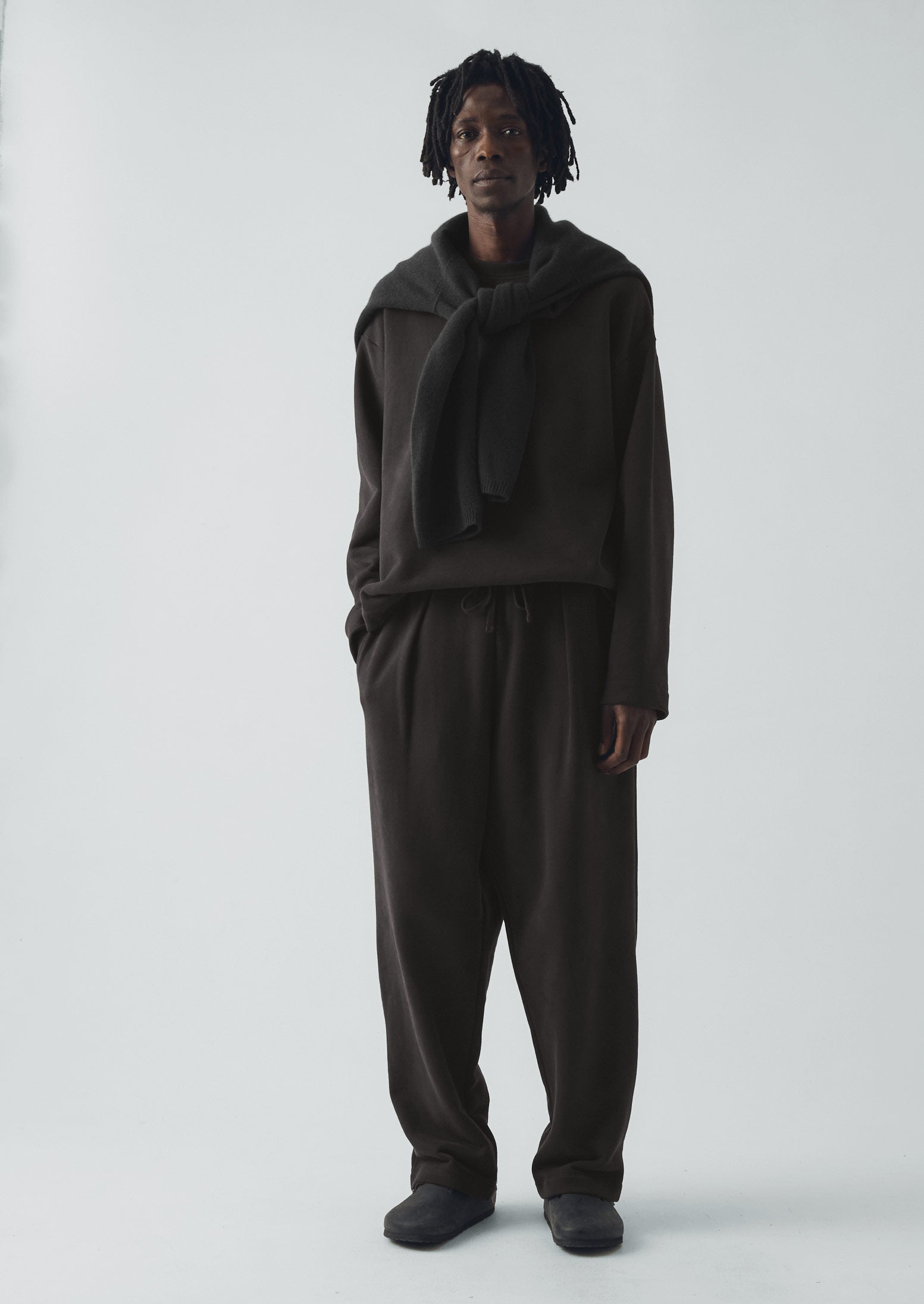 トップス andequal back open ribbon sweat Loopback Jersey Sweatshirt | Black Pepper | TOAST