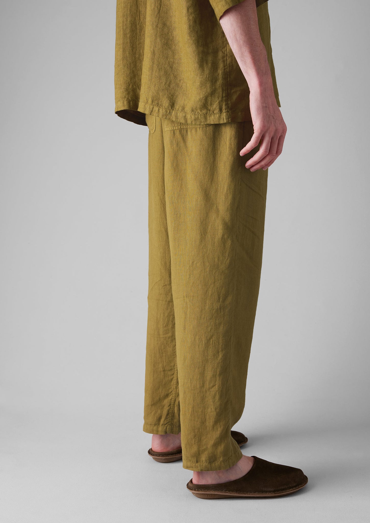 Alfie Garment Dyed Linen Trousers | Durian Green