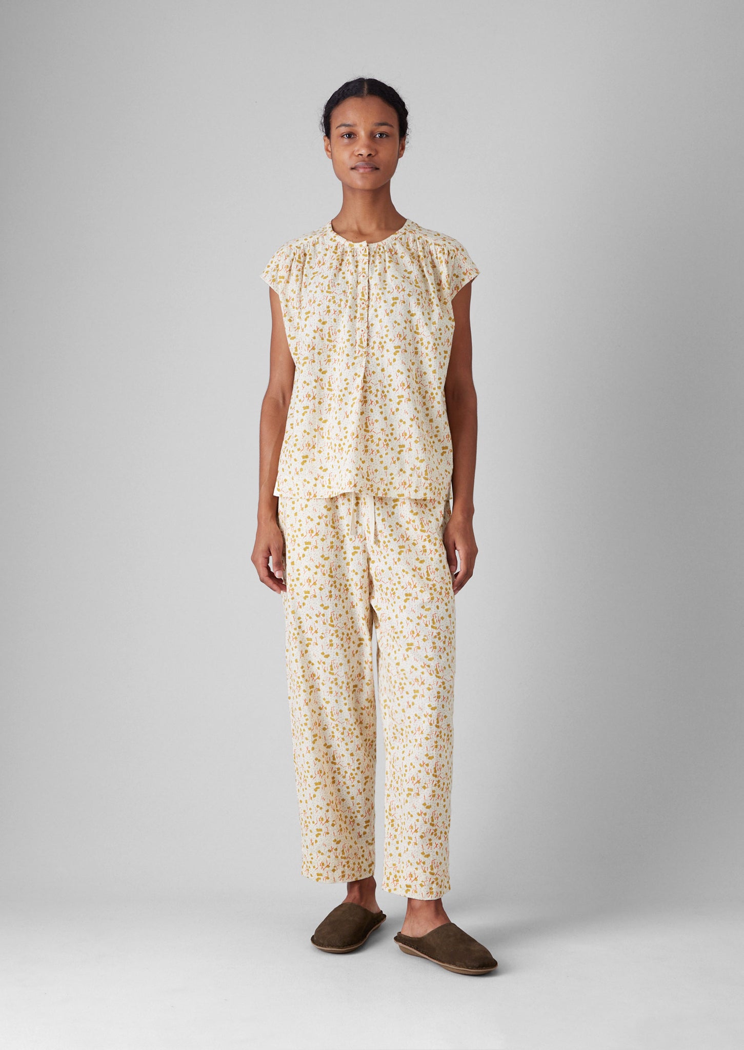 Scattered Kite Print Cotton Pyjamas | Ecru/Multi