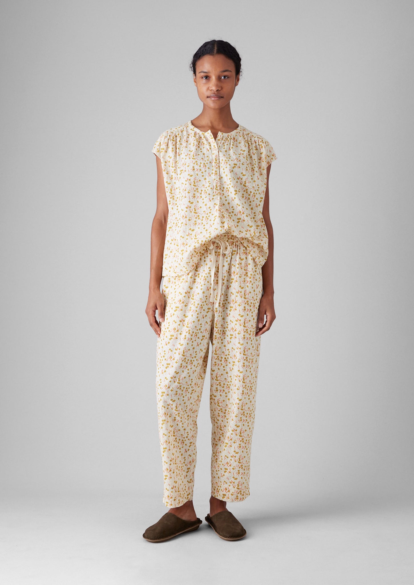 Scattered Kite Print Cotton Pyjamas | Ecru/Multi