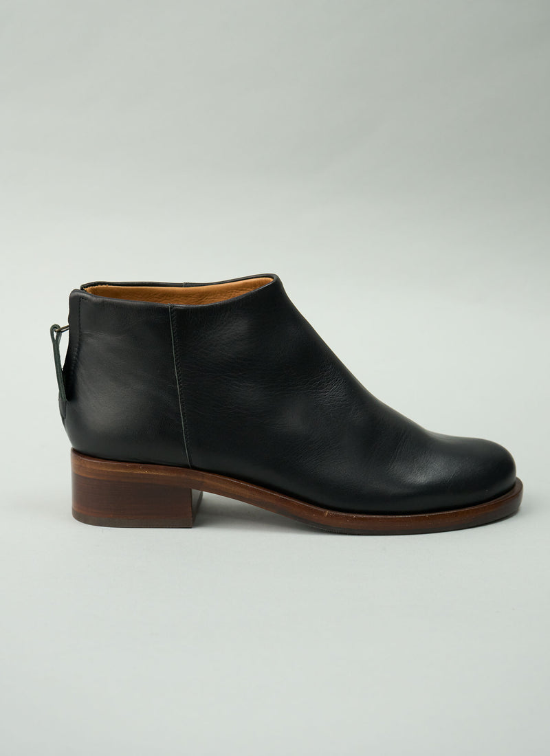 Reworn Chie Mihara Boots Size 36 (782) | Black
