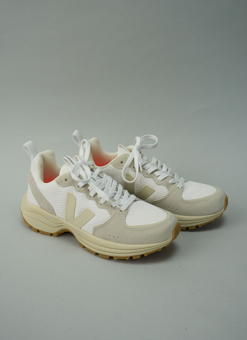 Reworn Veja Trainers Size 39 (615) | White