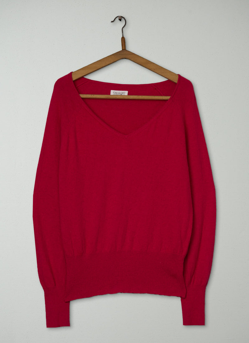 Reworn Cotton Wool V Neck Size 12 (632) | Fuchsia