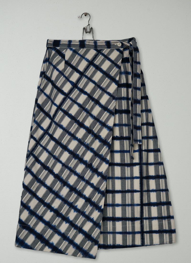 Reworn Batik Wrap Front Skirt Size 10 (334) | Multi