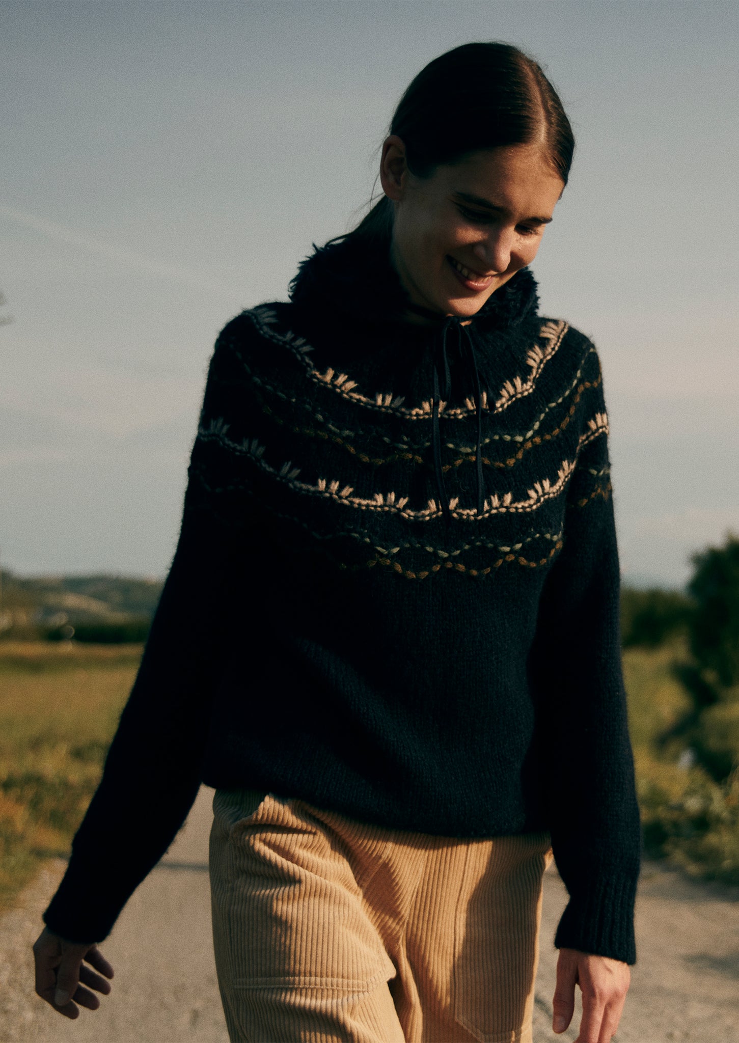 Stitch Yoke Lofty Sweater | Navy Multi