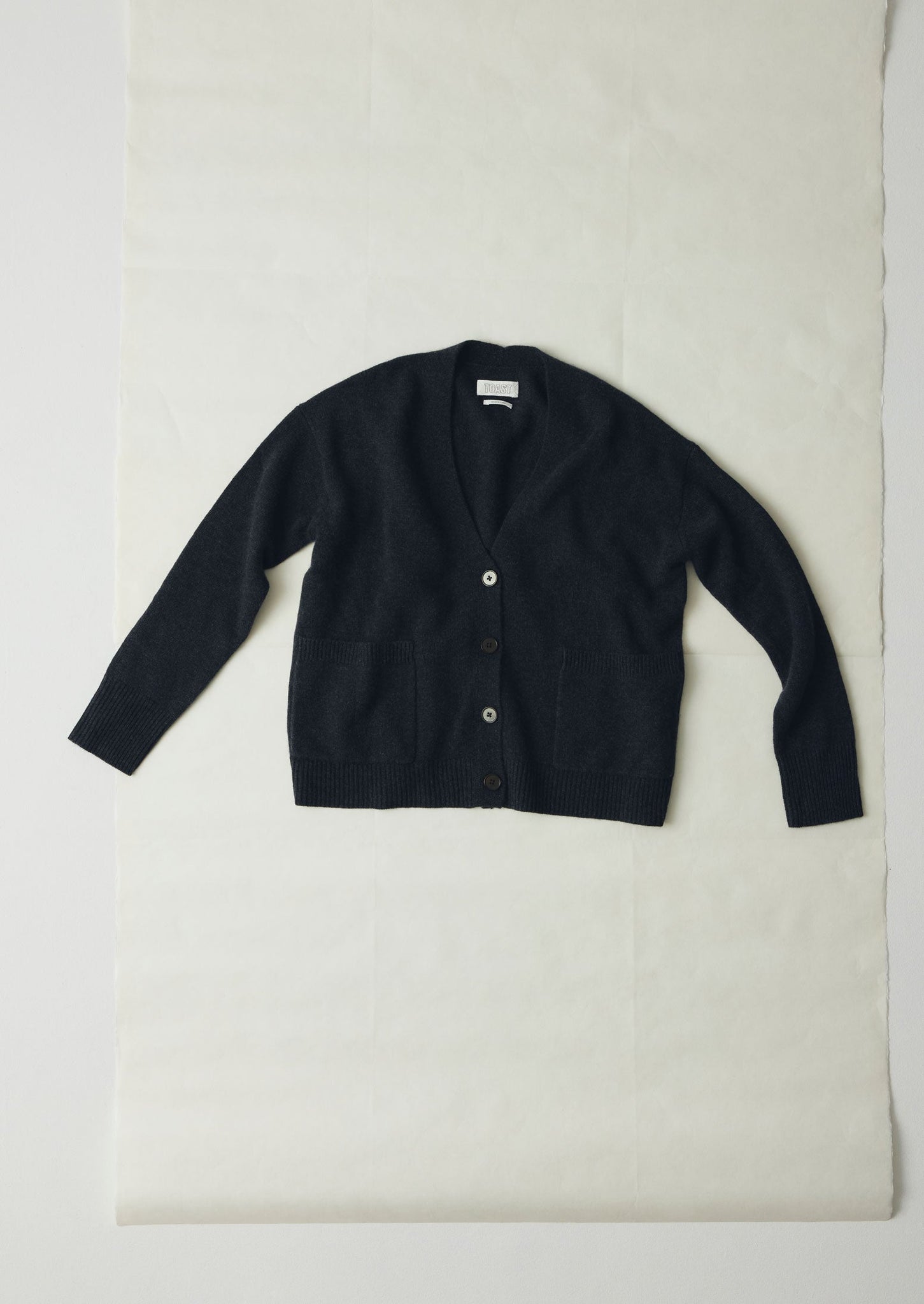 Ffion Wool Cashmere Boxy Cardigan | Charcoal