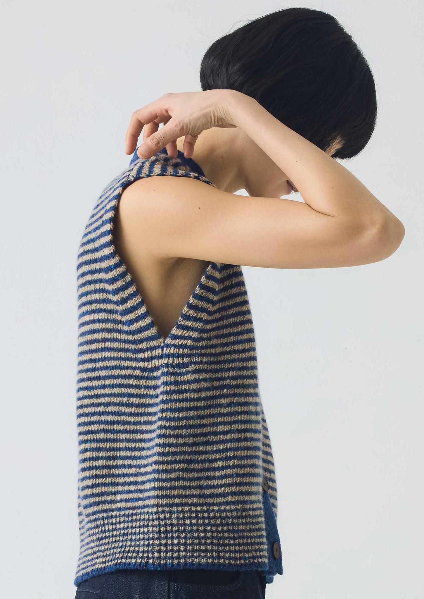 Stripe Donegal V Neck Tank | Ink/Biscuit