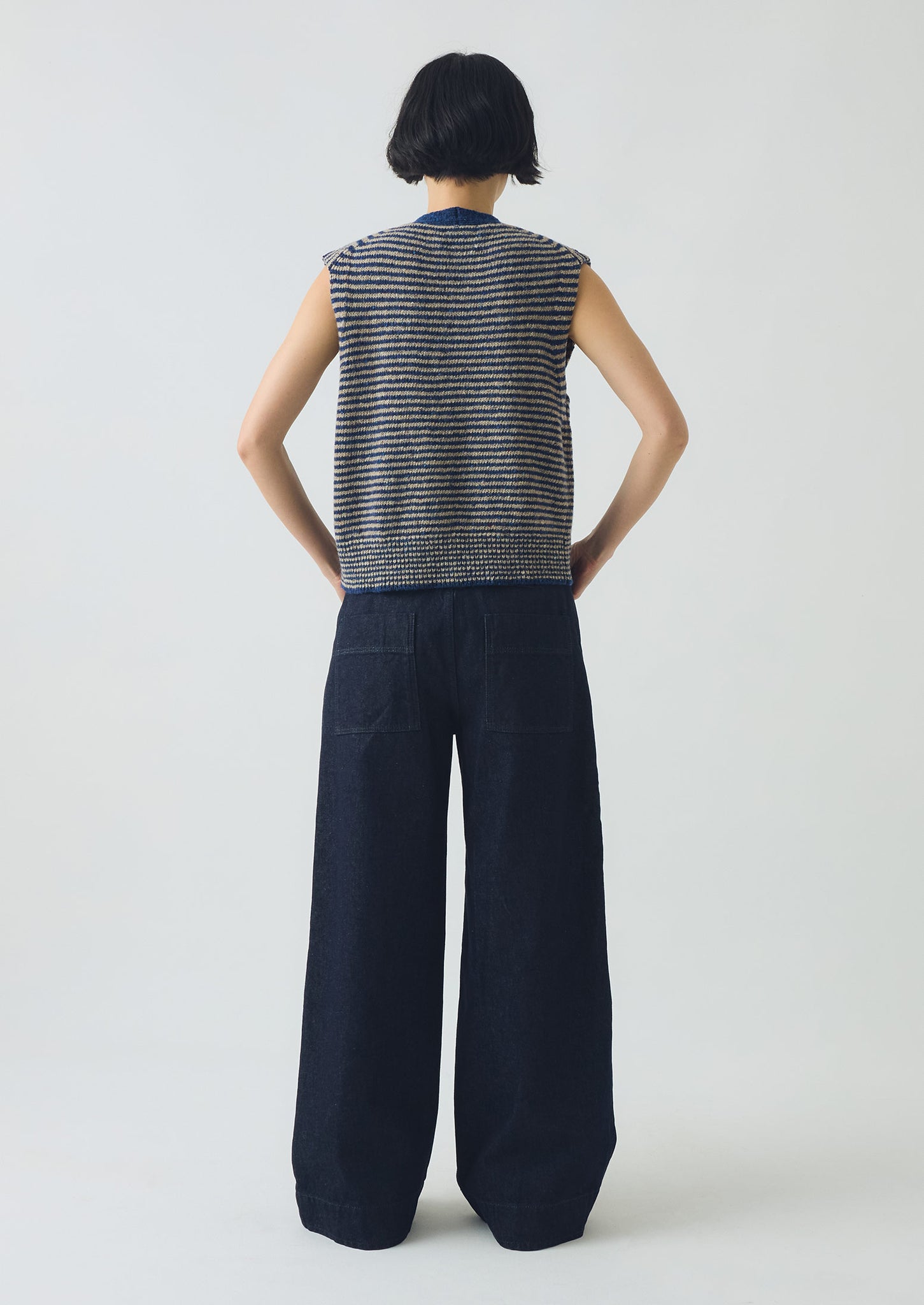Stripe Donegal V Neck Tank | Ink/Biscuit