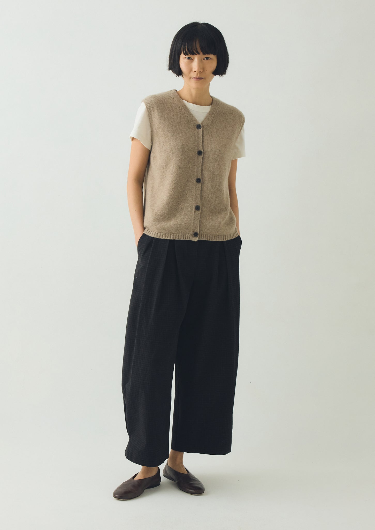 Wool Cashmere V Neck Tank | Stone Melange