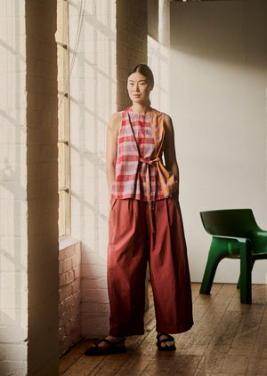 Pleated Cotton Poplin Pull On Trousers | Brick