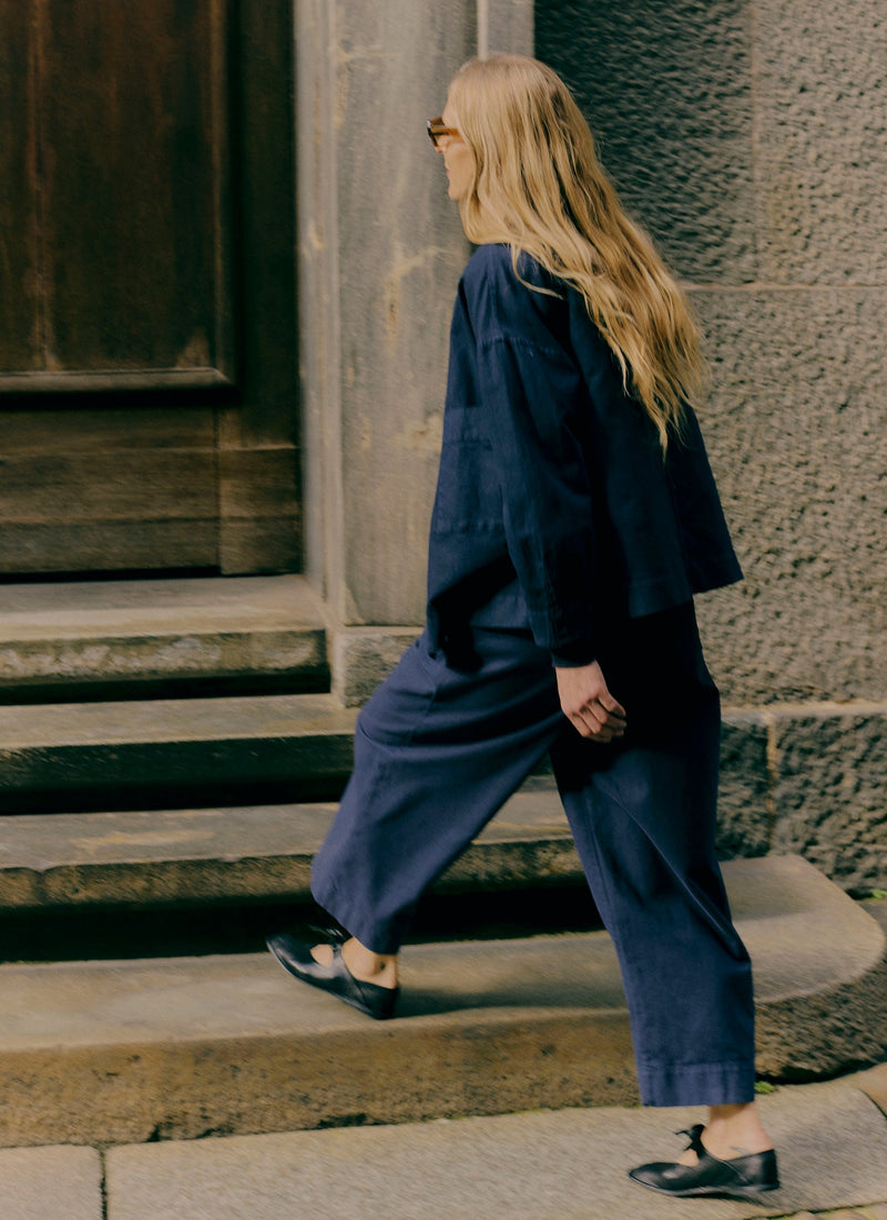 Cotton Canvas Pleat Front Trousers | Blue Navy