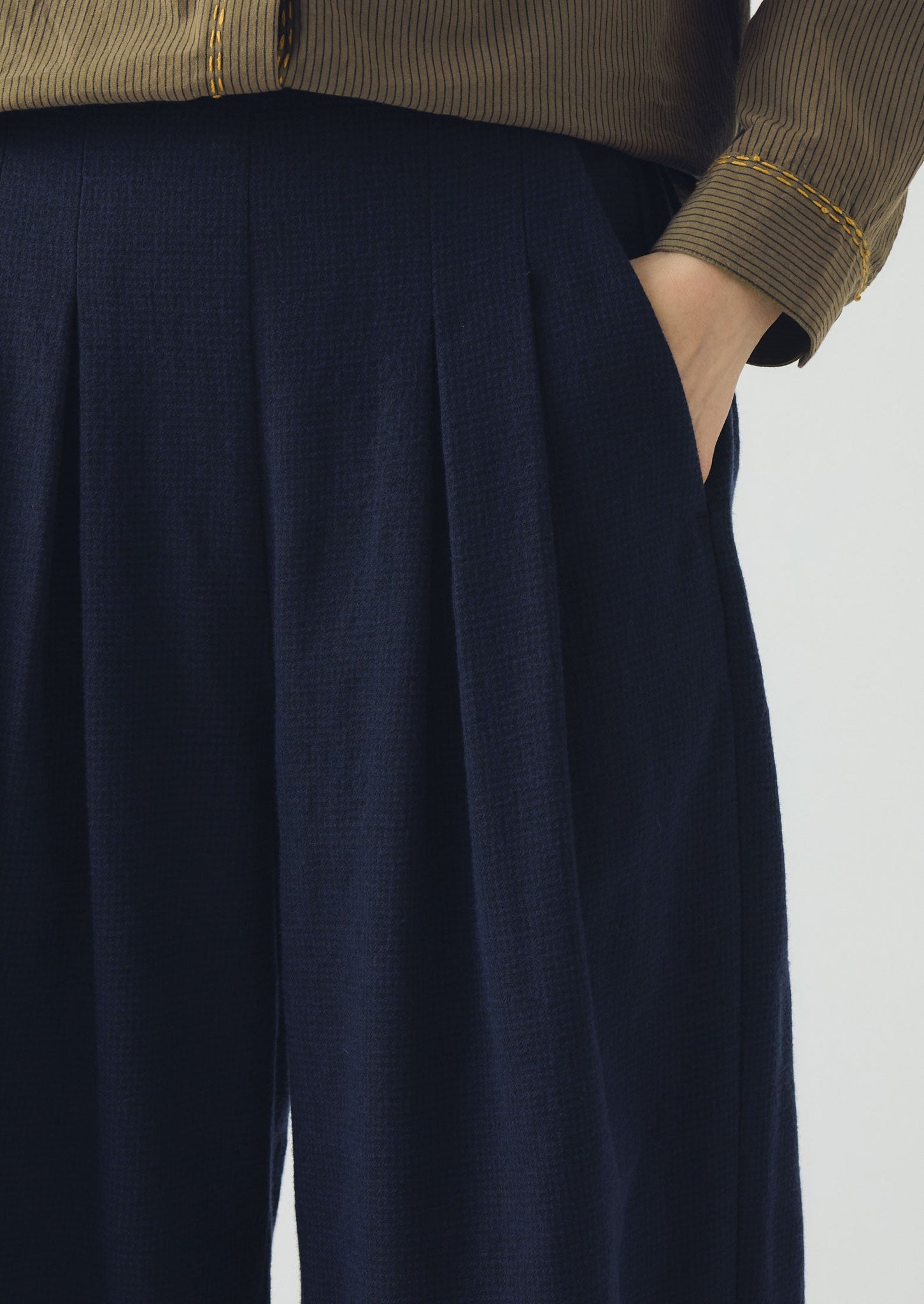 Corinne Cotton Wool Houndstooth Trousers | Dark Navy