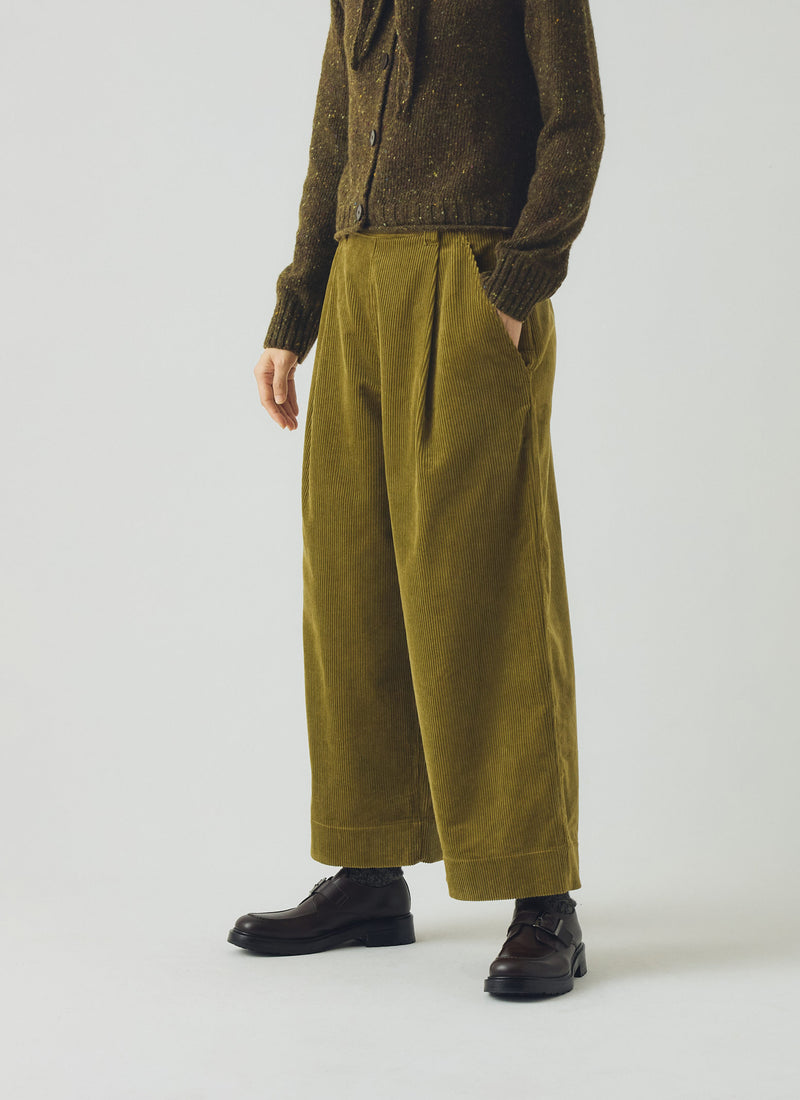 Organic Cord Pleat Front Trousers | Antique Olive