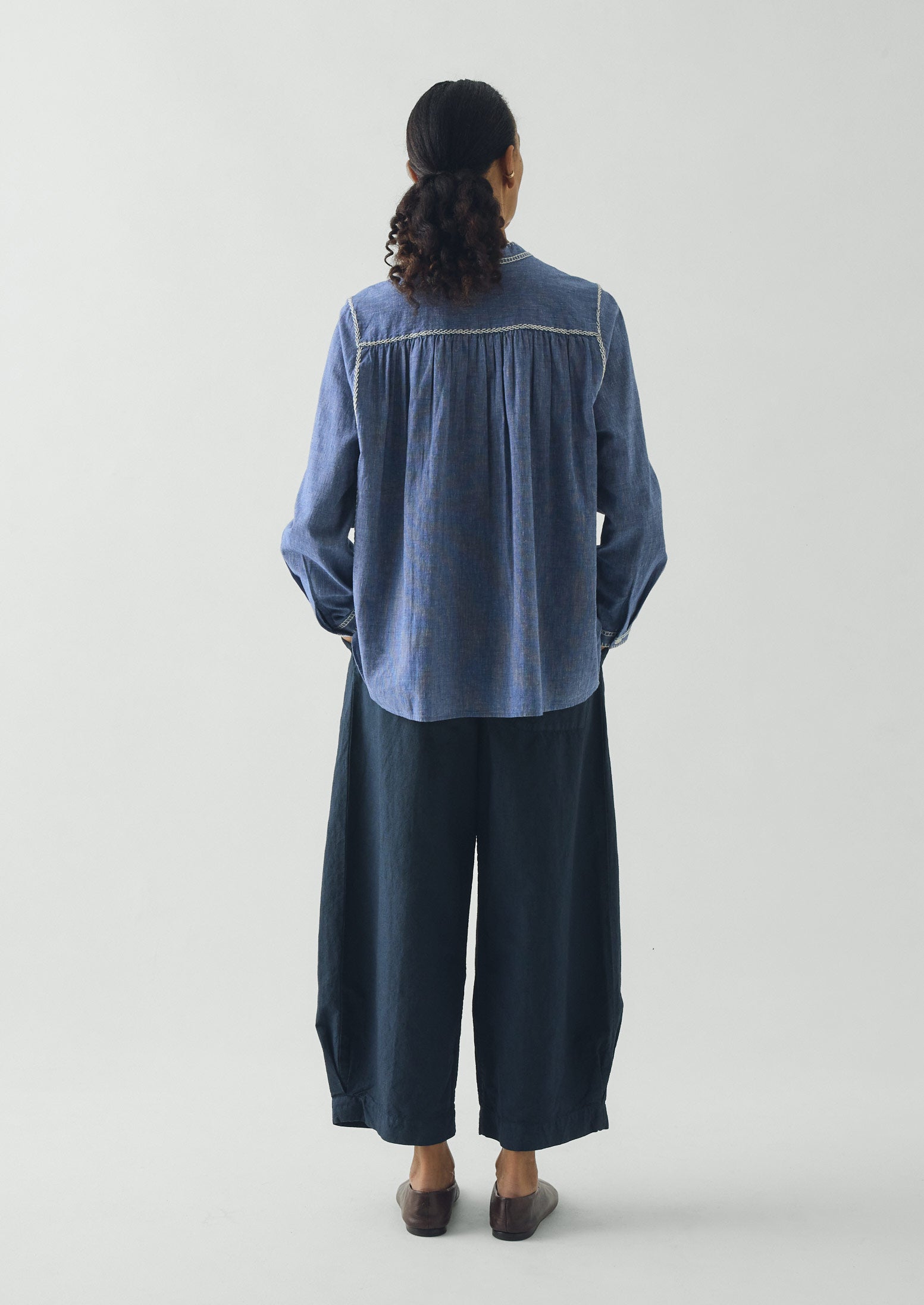 カットソー(半袖+袖なし) BED&amp;B  LINEN CHAMBRAY HALFSLEEVE TOPS Linen Chambray Open Collar Shirt in Navy – Blue Owl Workshop