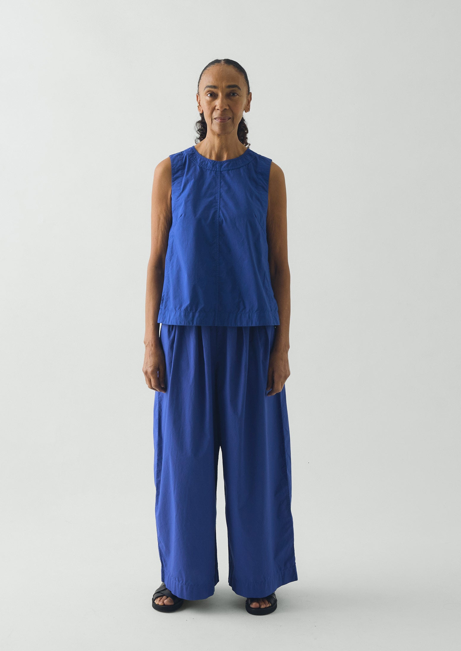 CFCL POTTERY SLEEVELESS TOP ブルー 青 new!!!【CFCL】 POTTERY CUPRO SLEEVELESS TOP color: BLACK price