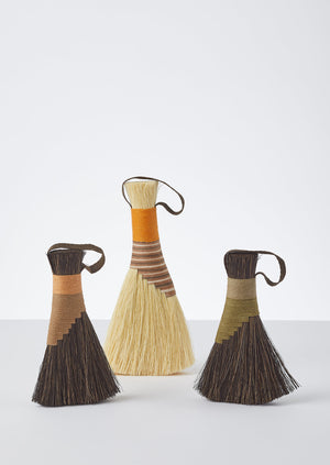 Rosa Harradine Arenga Brush | Brown/Apricot