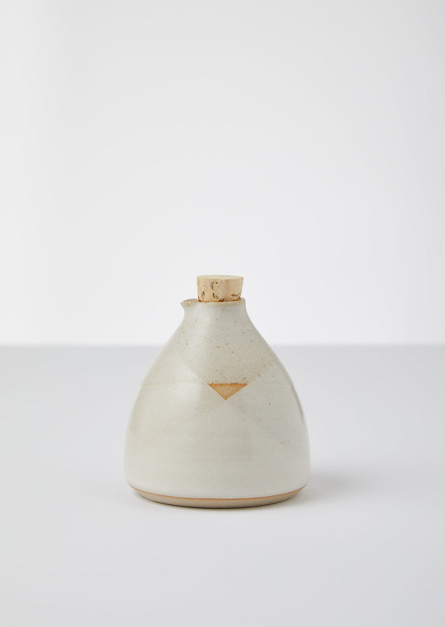 Liz Vidal Abstract Oil Pourer | Chalk White