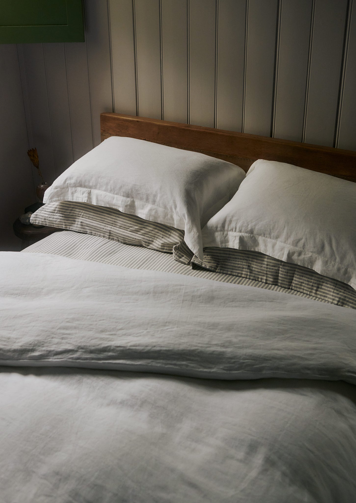 Organic Cotton Ticking Stripe Oxford Pillowcase | Ecru/Graphite